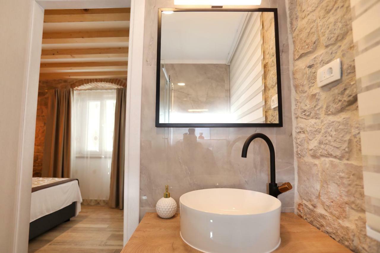 Villa Teuta Trogir Exterior foto